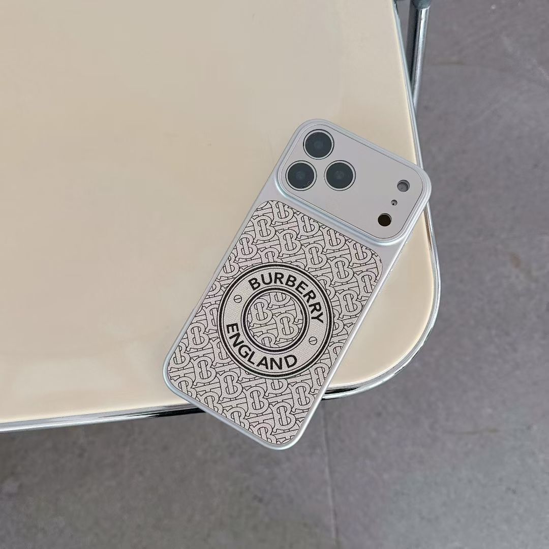 Burberry Phone Case Lens Protector Style