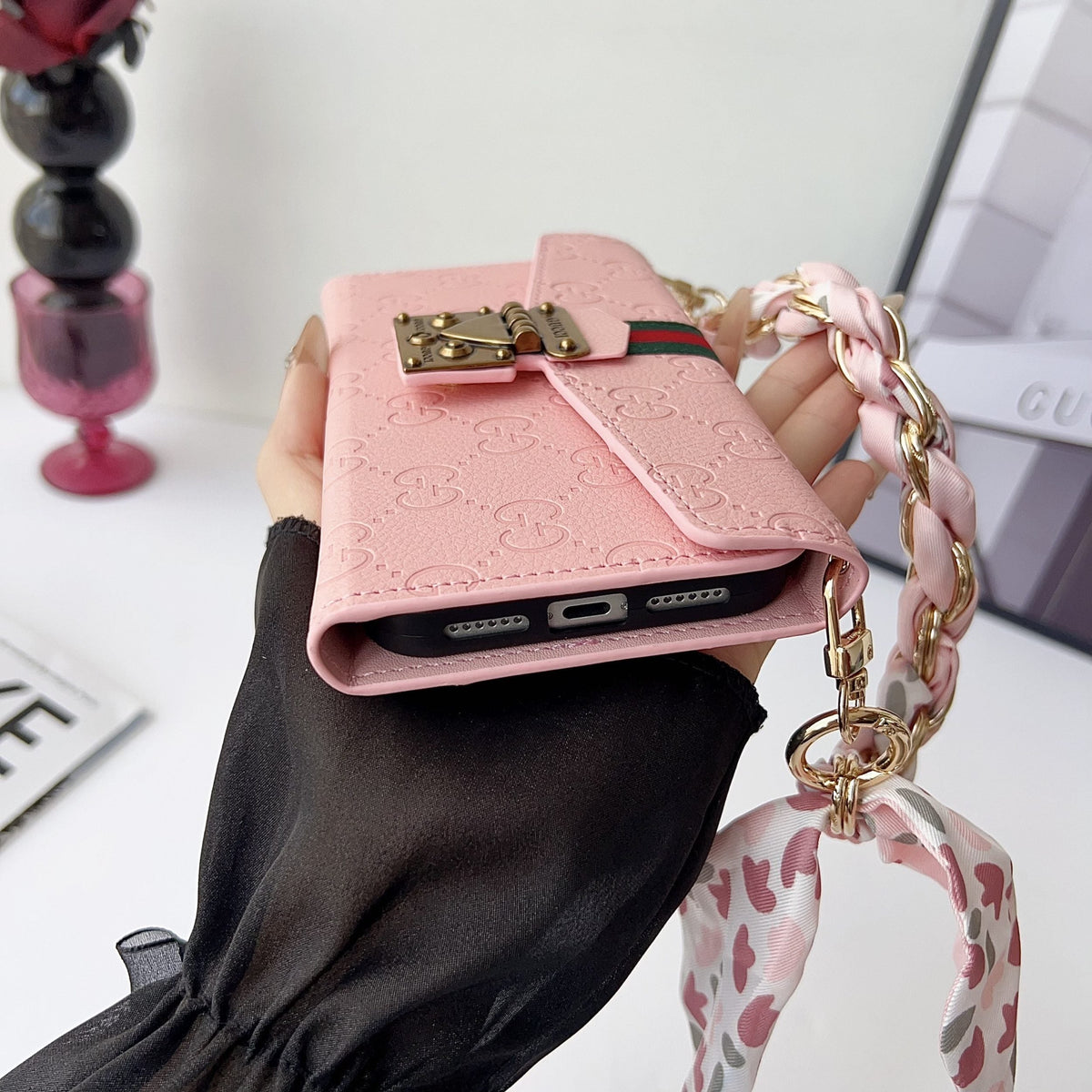 GG Plain Leather Crossbody Wallet Case