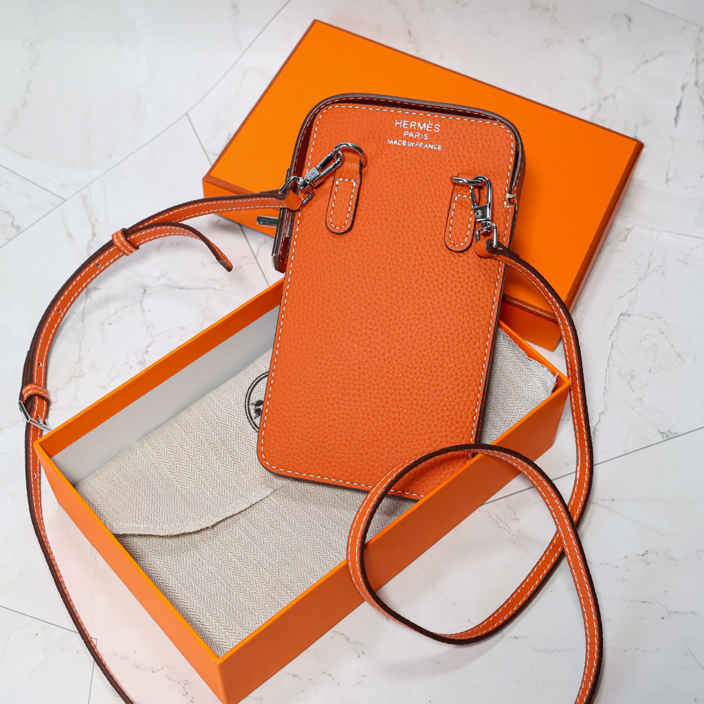 Hac A Box Universal Phone Case package contents