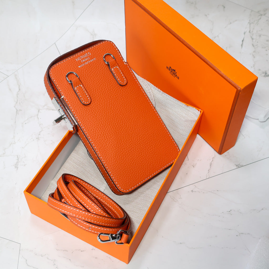 Hac A Box Universal Phone Case package contents