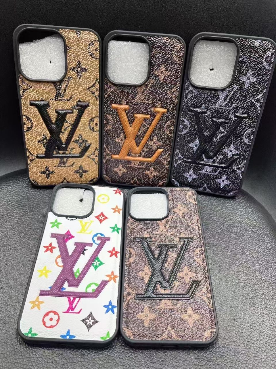 Stylish Louis Vuitton Phone Cover Logo Initial
