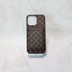 MagSafe iPhone card holder case showing the full rear cover, wallet attachment and fit
