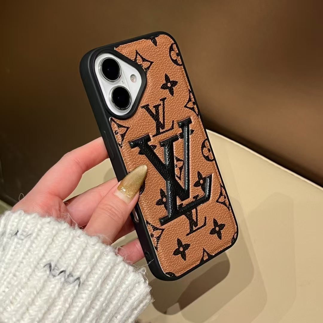 Stylish Louis Vuitton Phone Cover Logo Initial
