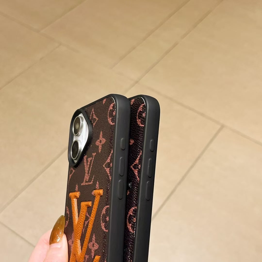 Stylish Louis Vuitton Phone Cover Logo Initial