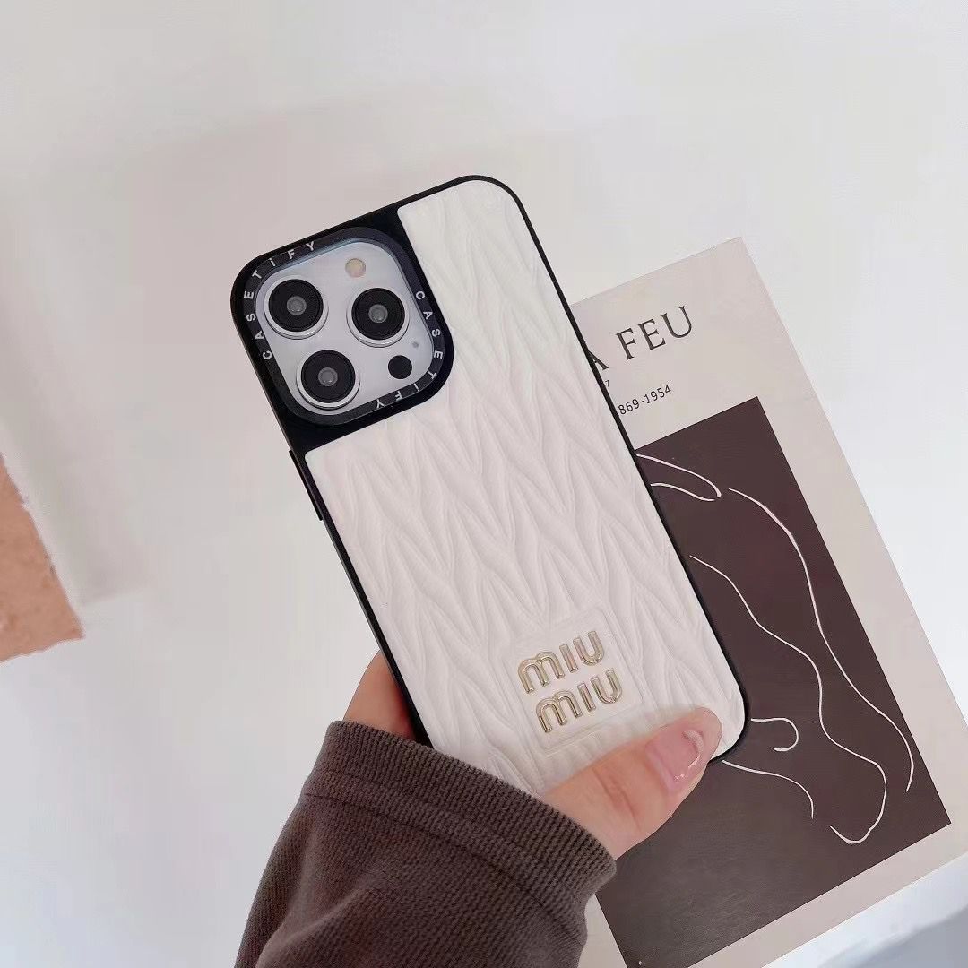 Miu Miu Case
