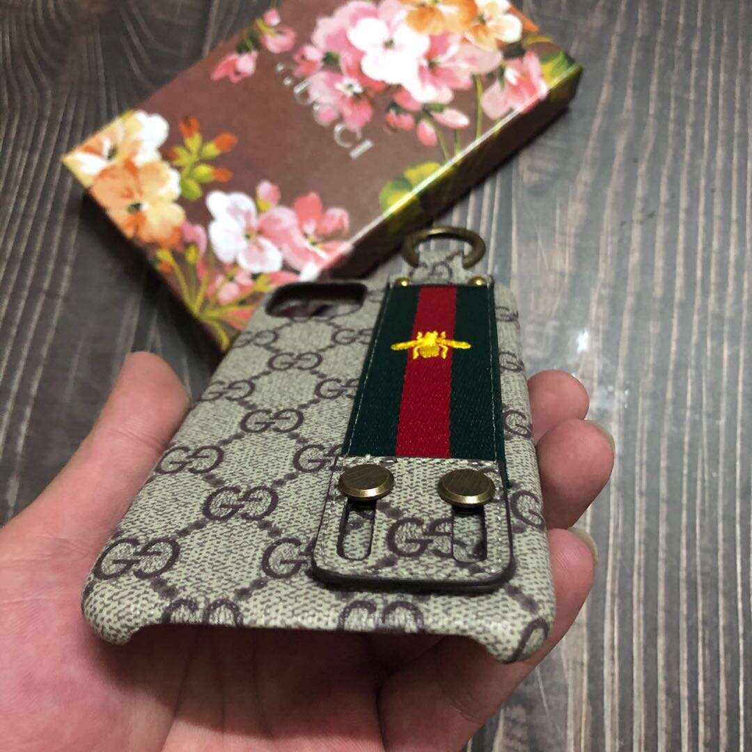 iPhone Case Hand Strap Ophidia Design